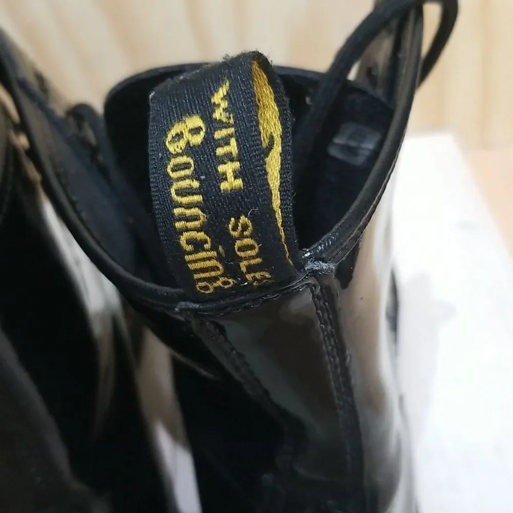 Dr Martens Original Black Patent Leather Lace Up Boot Mens sz 6,Wmn's 8 1/2